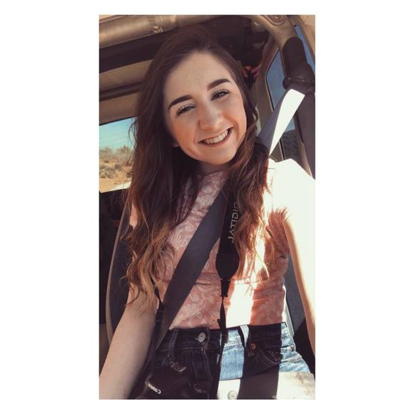 Meet your Posher, Shaylee - Picture 1 of 1